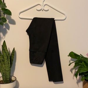 Wilfred Free Daria vegan suede leggings